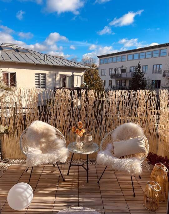 Amalfi Home - Stylish Apartment With Terrace シェーネフェルト エクステリア 写真