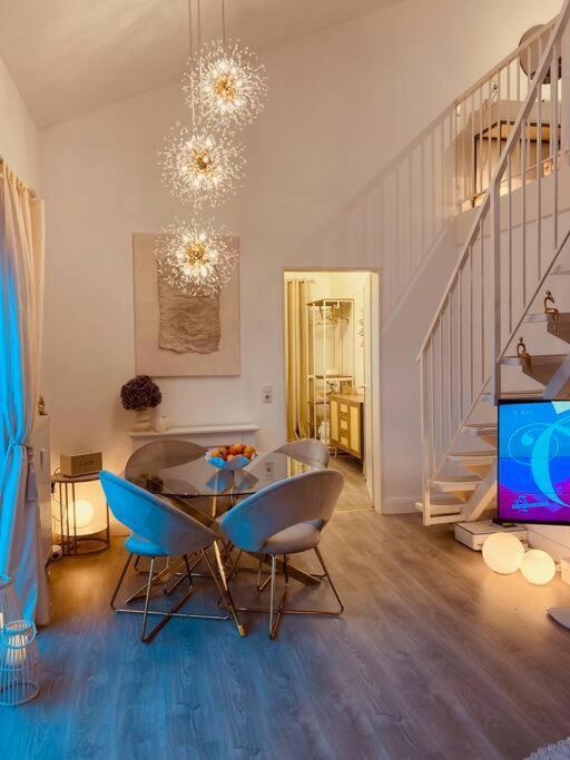 Amalfi Home - Stylish Apartment With Terrace シェーネフェルト エクステリア 写真