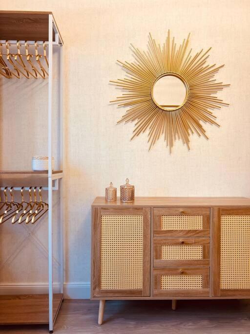 Amalfi Home - Stylish Apartment With Terrace シェーネフェルト エクステリア 写真
