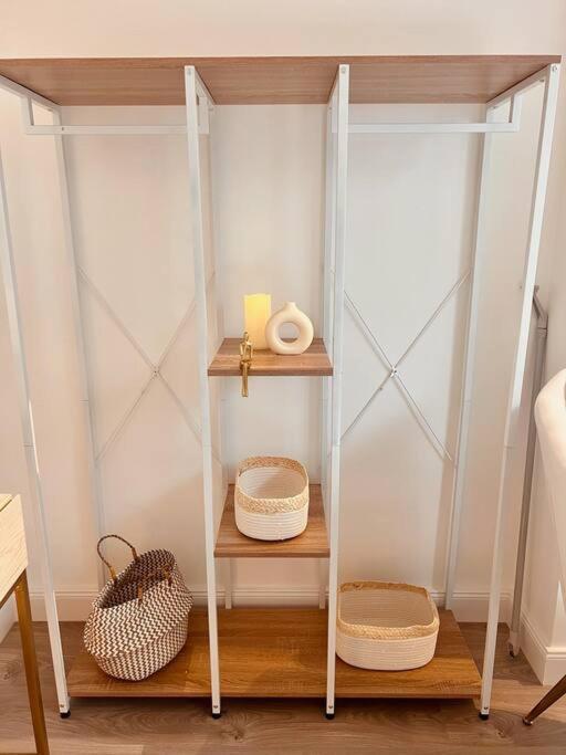 Amalfi Home - Stylish Apartment With Terrace シェーネフェルト エクステリア 写真