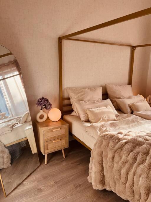 Amalfi Home - Stylish Apartment With Terrace シェーネフェルト エクステリア 写真