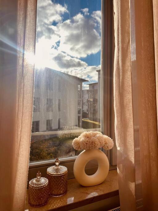 Amalfi Home - Stylish Apartment With Terrace シェーネフェルト エクステリア 写真
